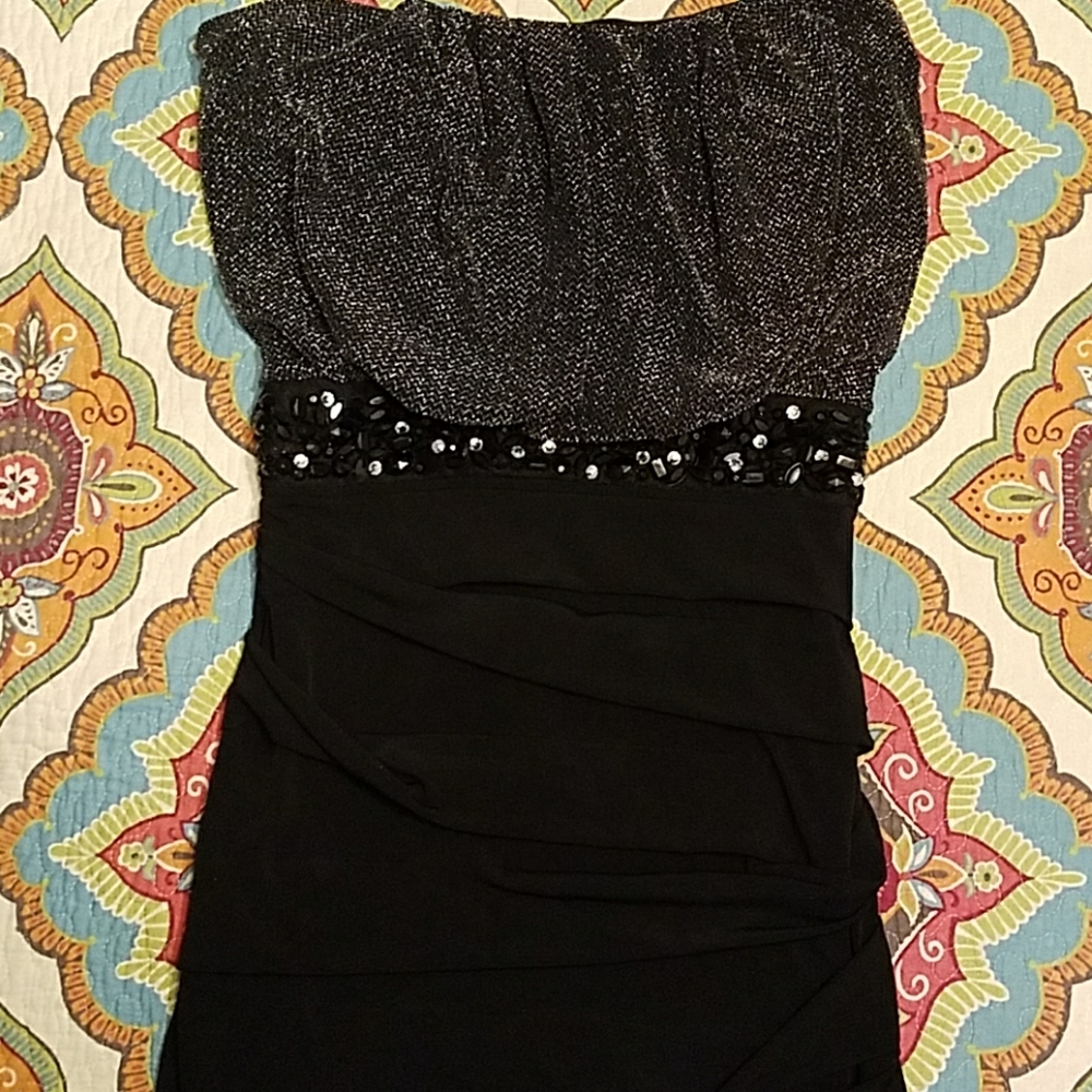 Strapless dress